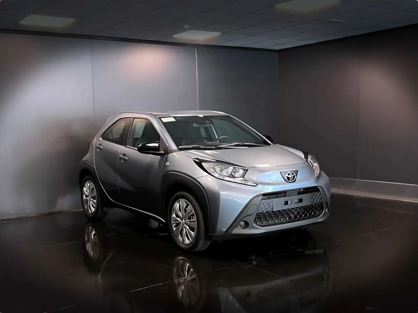 Toyota Aygo X 1.0 ACTIVE 72cv PREZZO REALE PRONTA CONSEGNA - 2