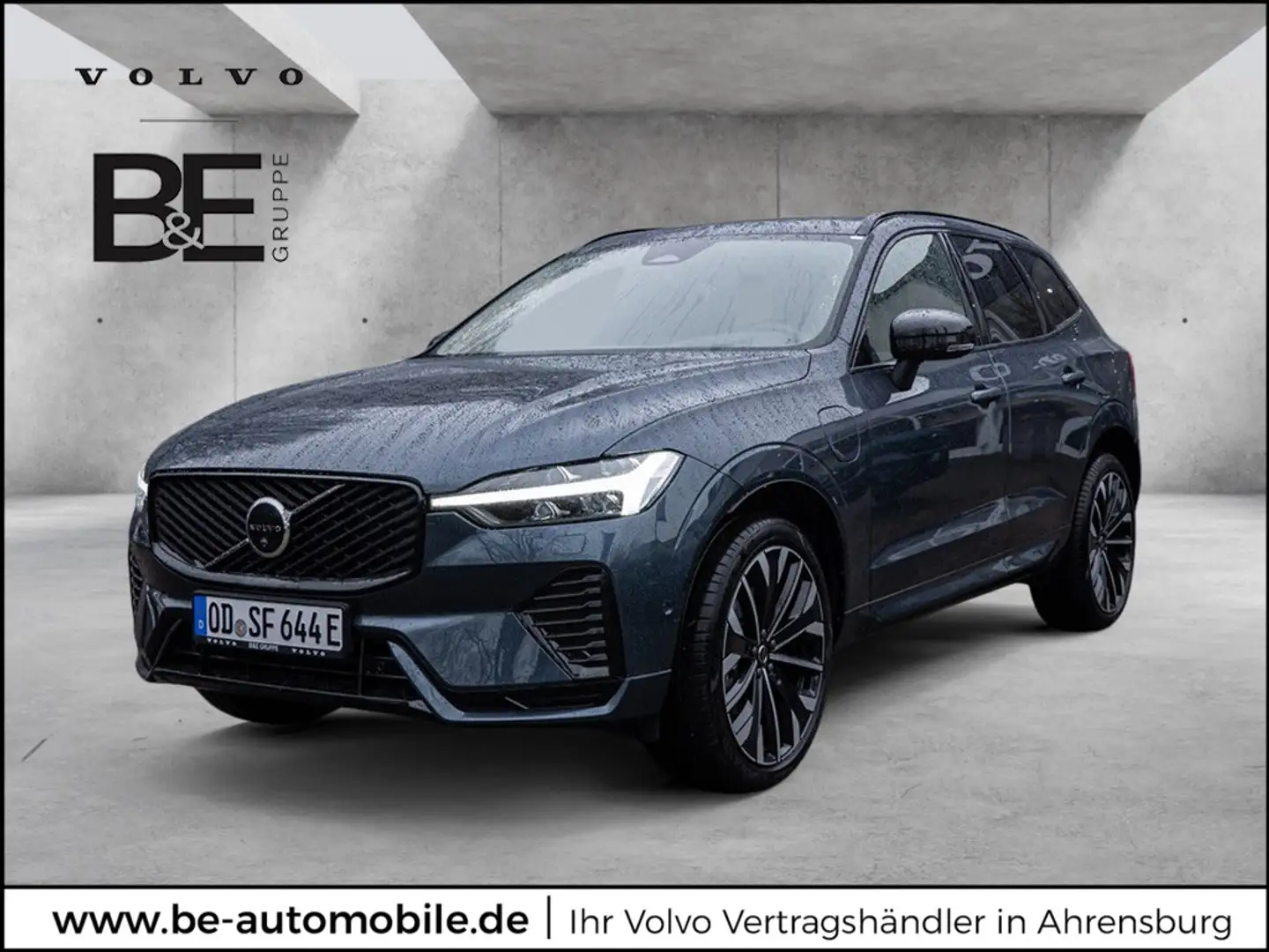 Volvo XC60 T8 AWD Recharge Ultra Dark Pano 21" 360° Blau - 1