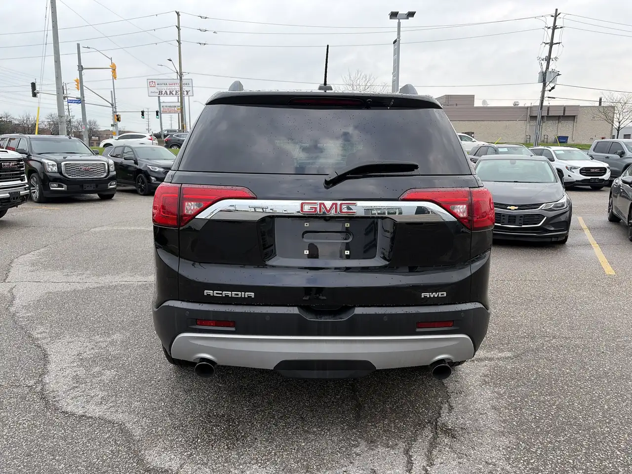 GMC Acadia снимка GMC Acadia