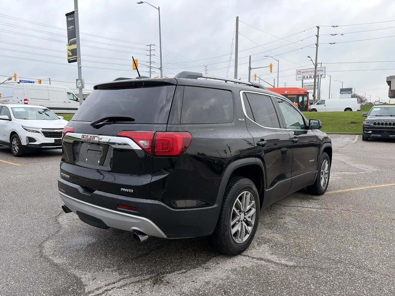 GMC Acadia снимка GMC Acadia