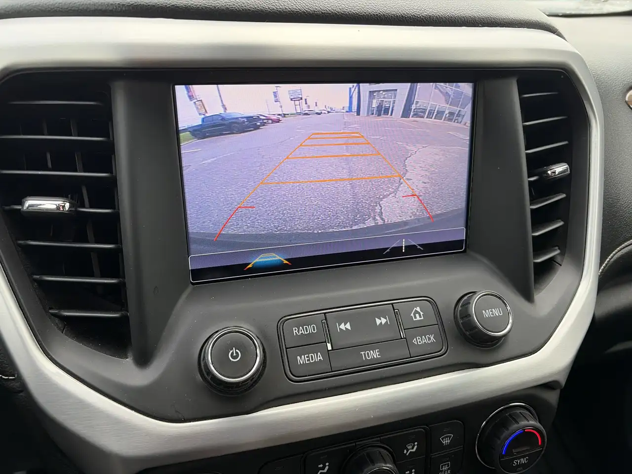 GMC Acadia снимка GMC Acadia