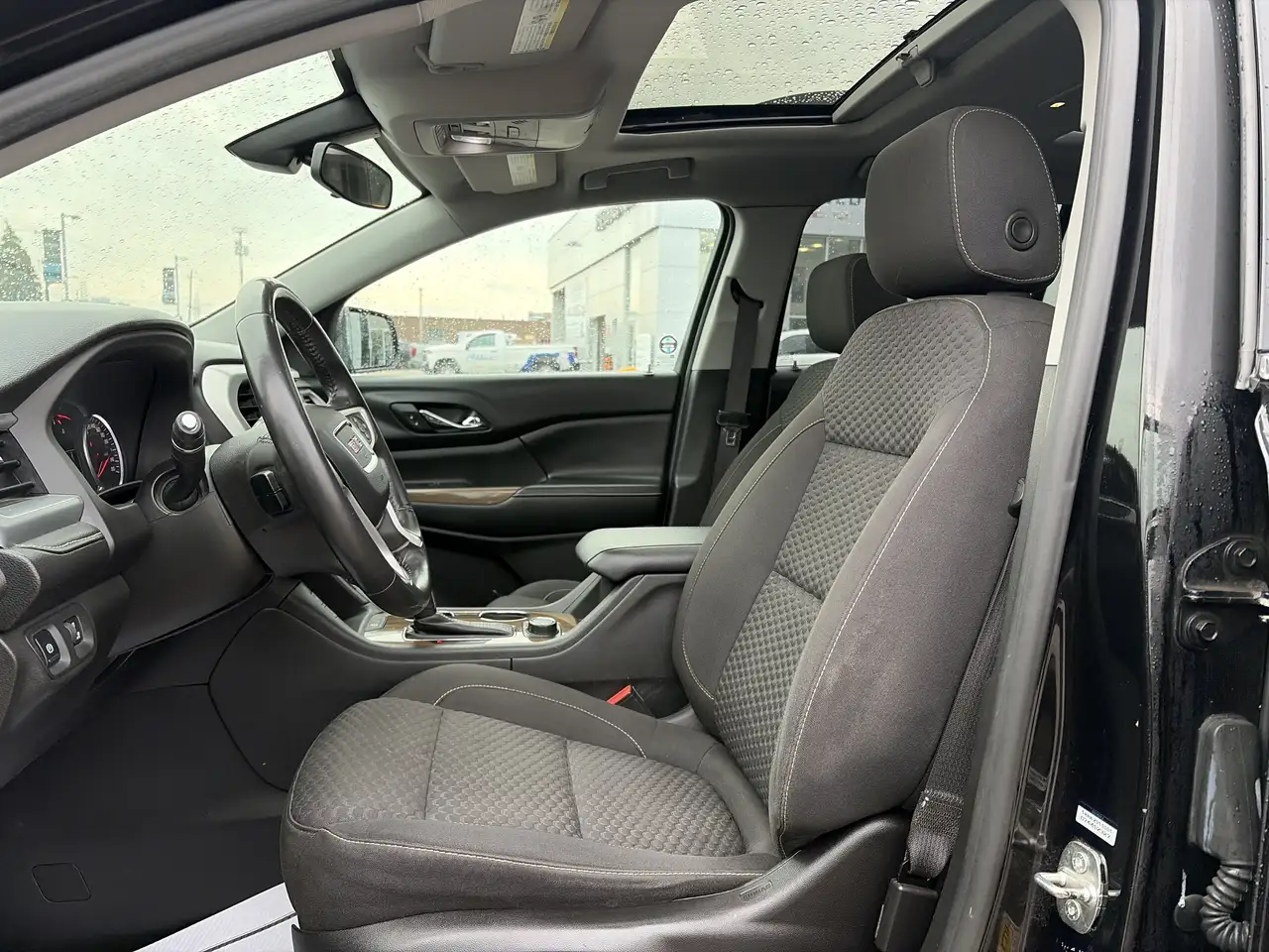 GMC Acadia снимка GMC Acadia