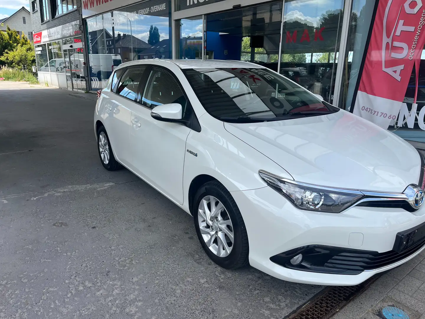 Toyota Auris Auris HEV 1.8i HSD Comfort Garantie Blanc - 2