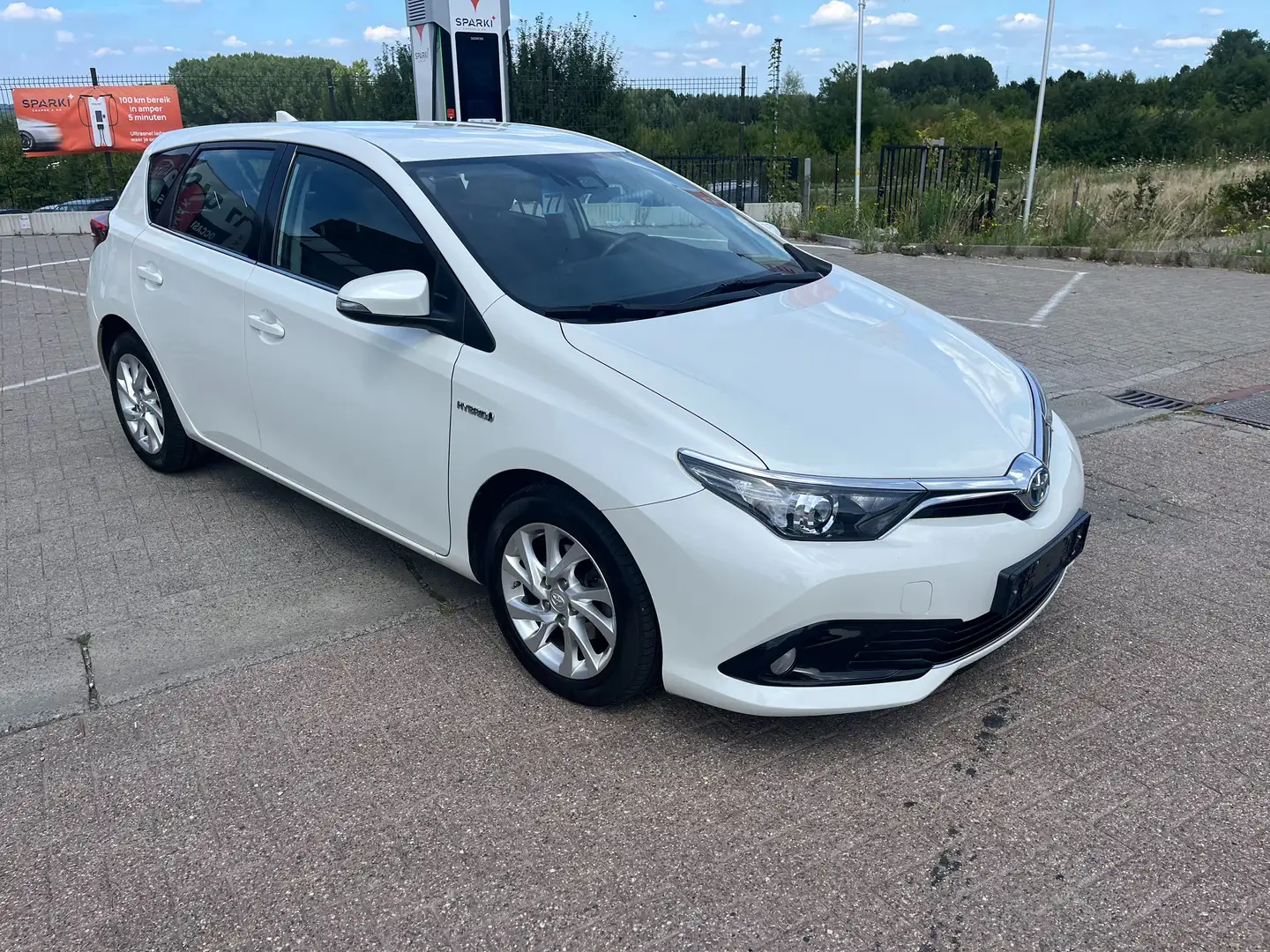 Toyota Auris Auris HEV 1.8i HSD Comfort Garantie Blanc - 1