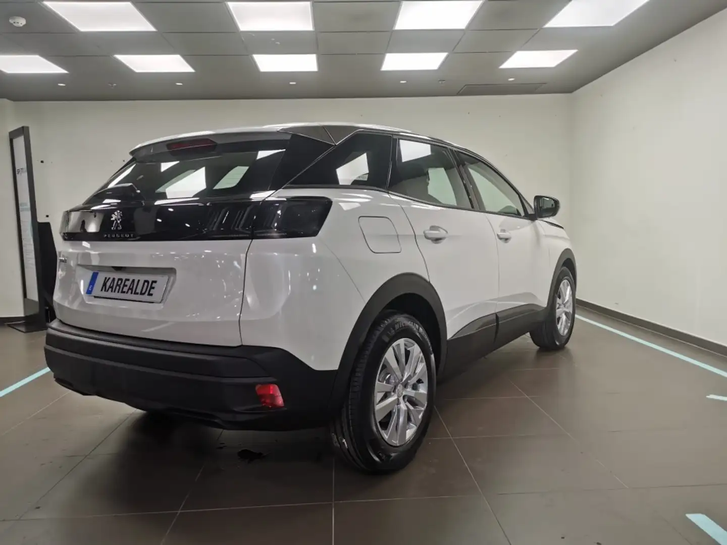 Peugeot 3008 1.5BlueHDi Active Pack S&S EAT8 130 Gri - 2