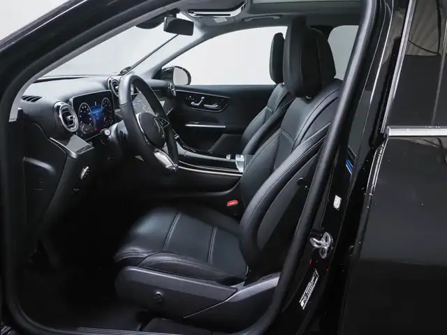 Mercedes-Benz GLC view 9