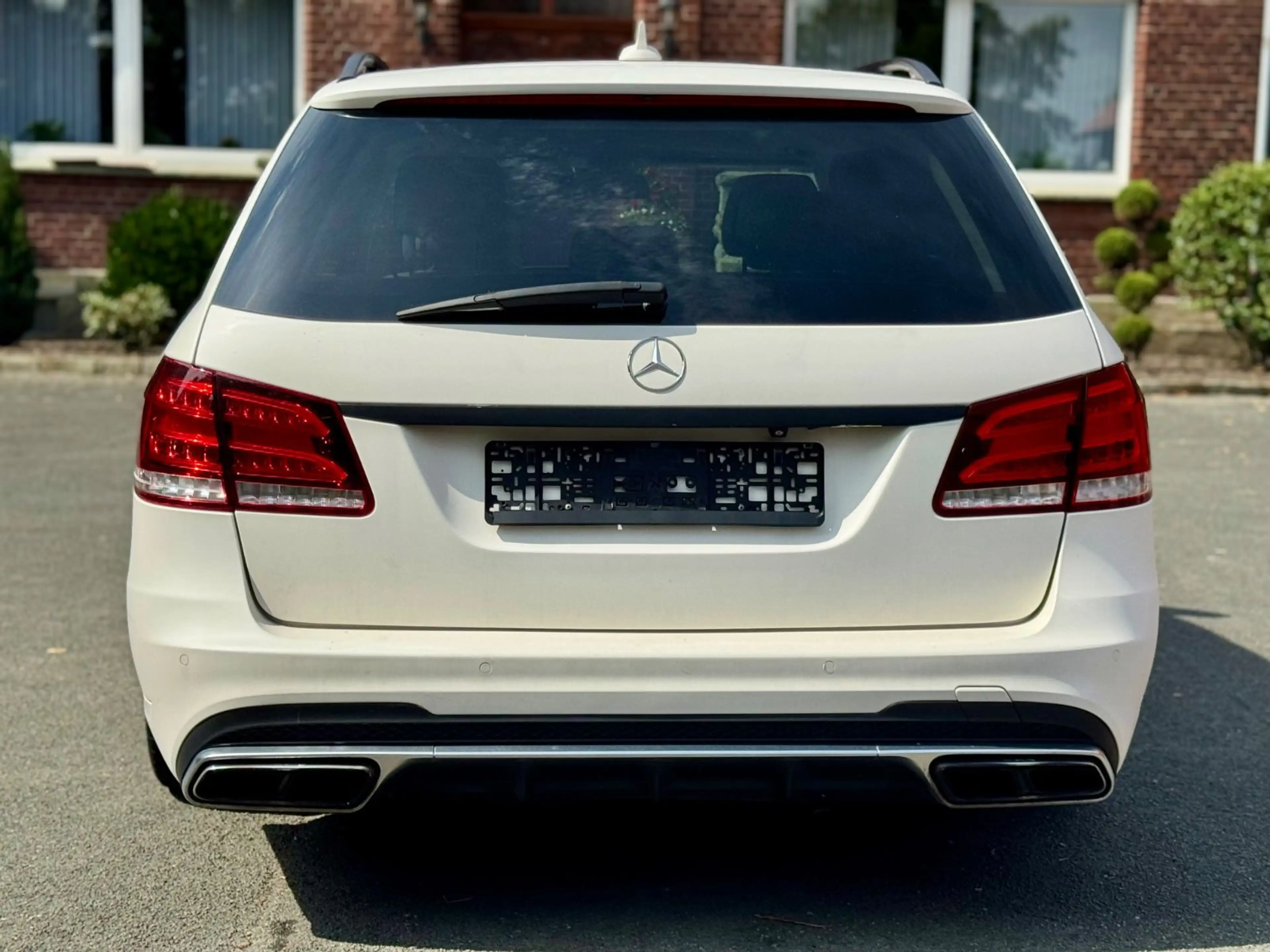 Mercedes-Benz E 63 AMG E 63 S AMG 4Matic Kombi *Deutsches Fahrz.* — photo 12