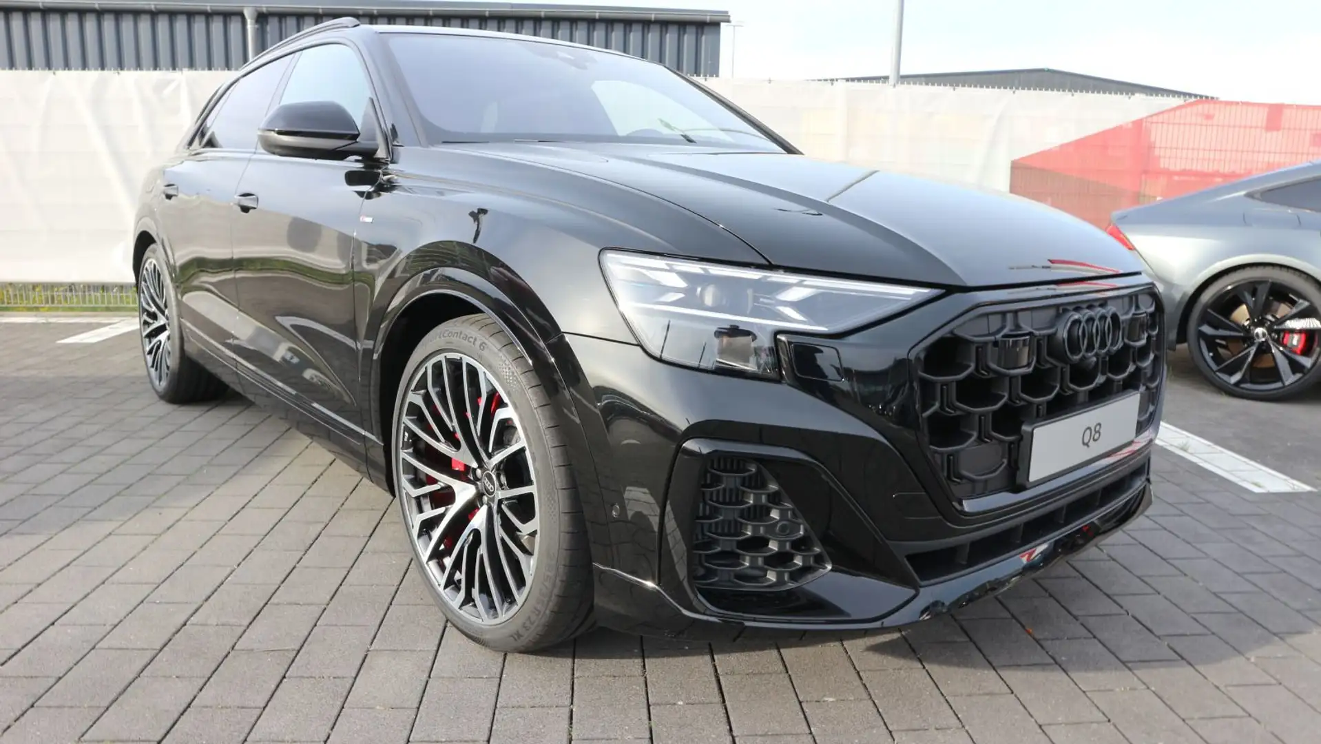 Audi Q8 SUV S line business TFSI e*0,5%*MATRIX*AHK Schwarz - 2