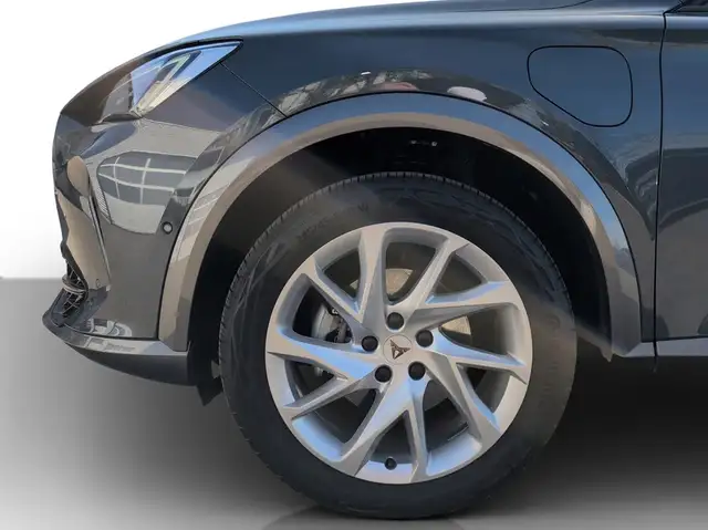 CUPRA Formentor view 18