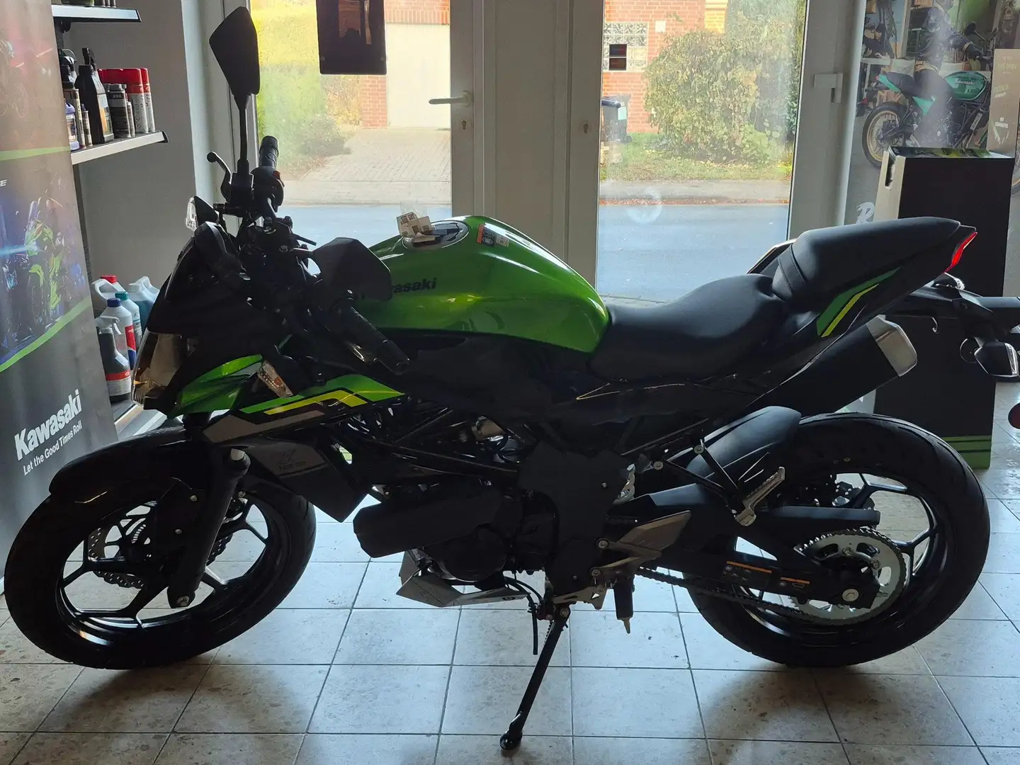 Kawasaki Z 125 Zöld - 1