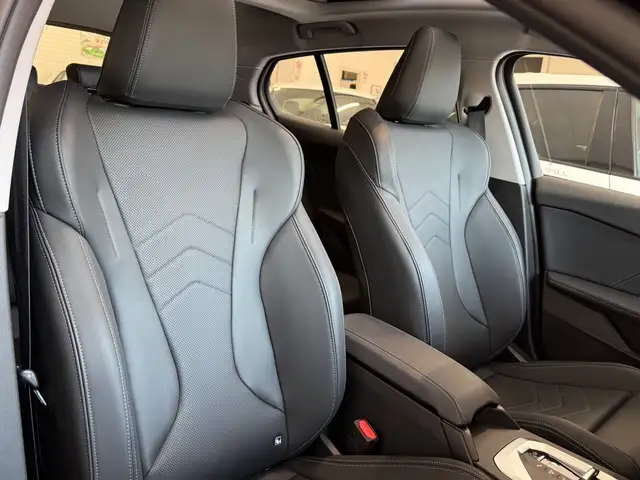 BMW 1 Series view 7
