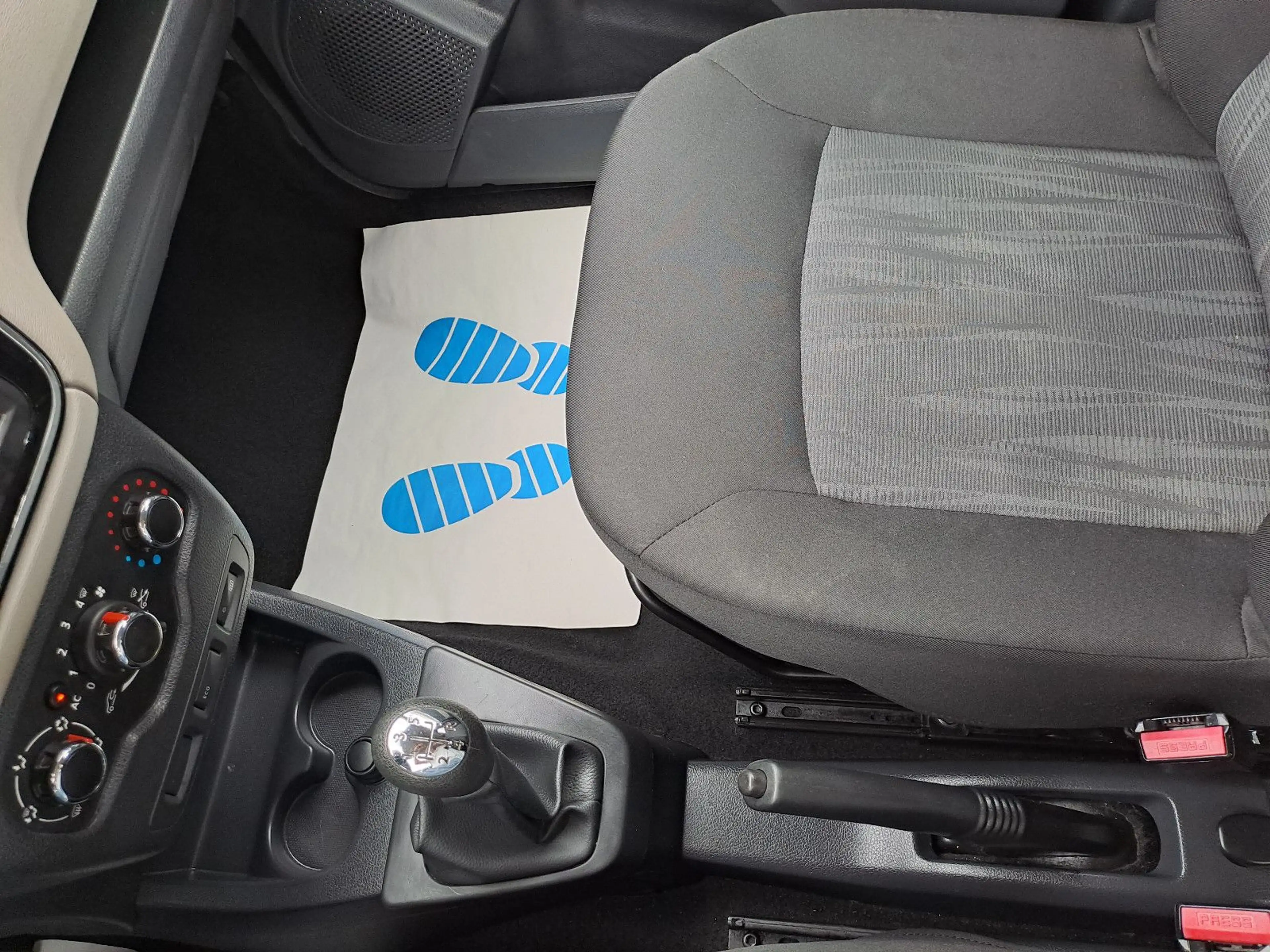 Dacia Dokker Laureate *2. Hand*Navi*BT*Kupplung NEU* — photo 14