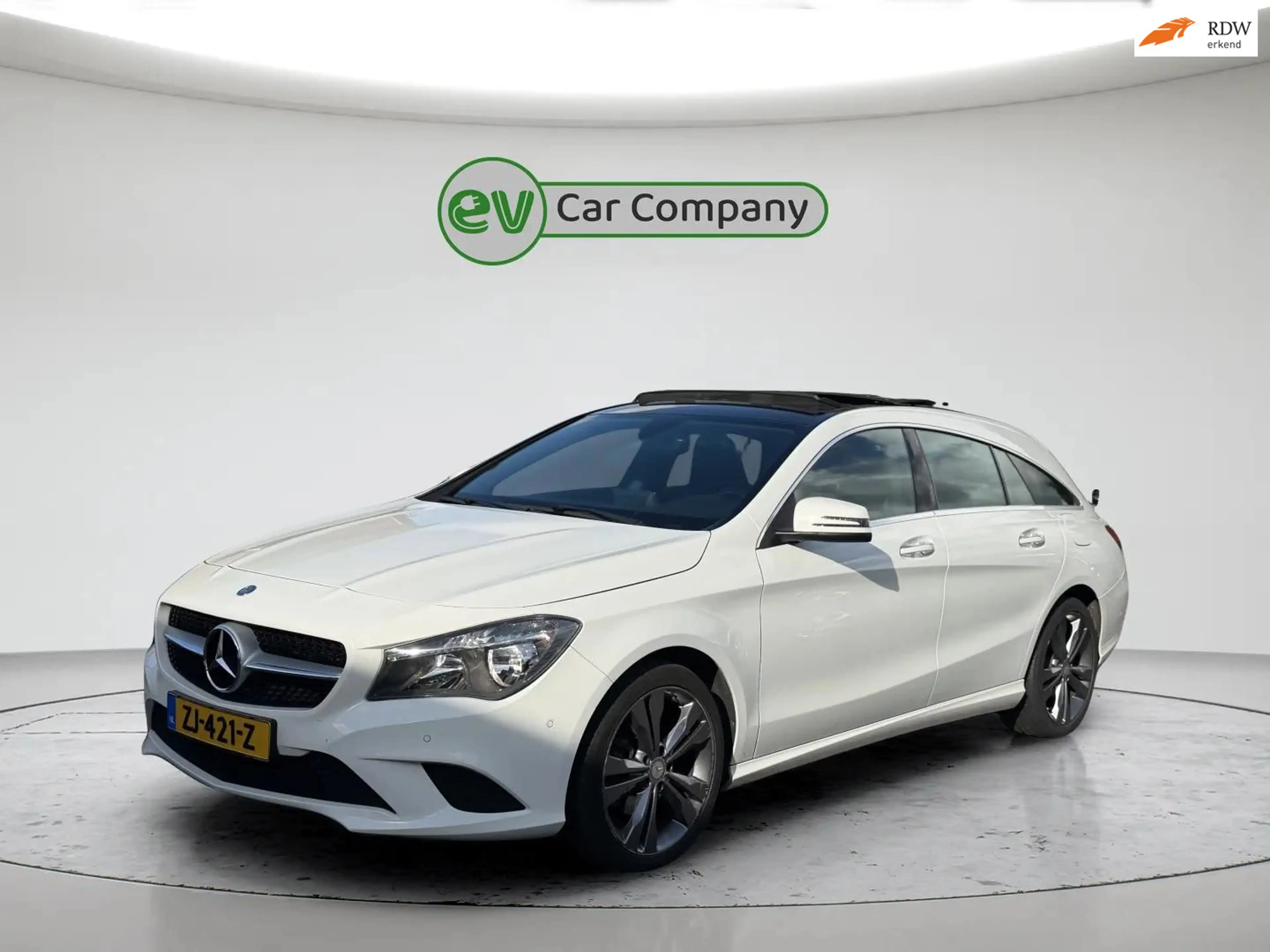 Mercedes-Benz CLA 200 Shooting Brake | Panoramadak | Nieuwe apk + Onderh