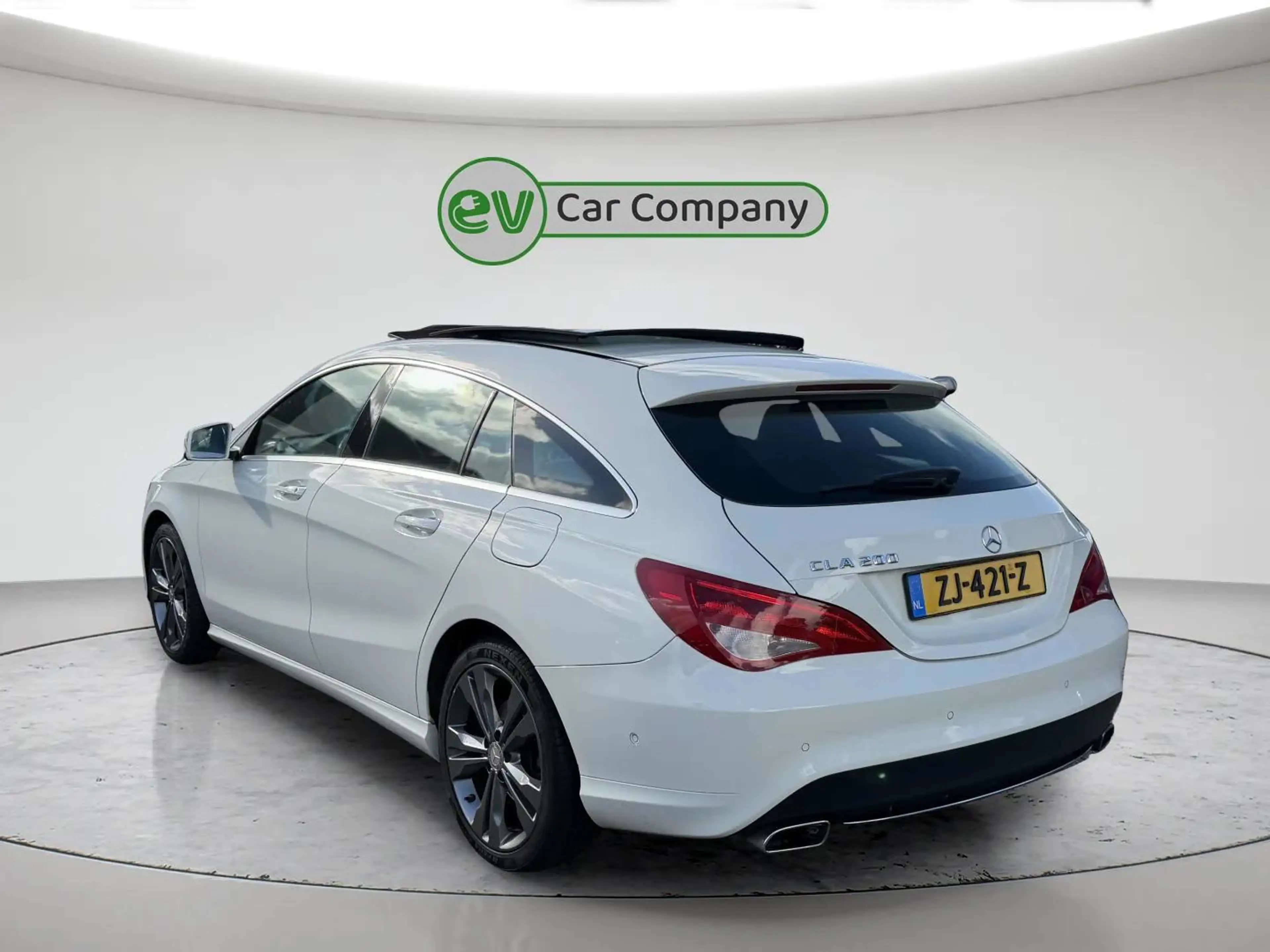 Mercedes-Benz CLA 200 Shooting Brake | Panoramadak | Nieuwe apk + Onderh — photo 4
