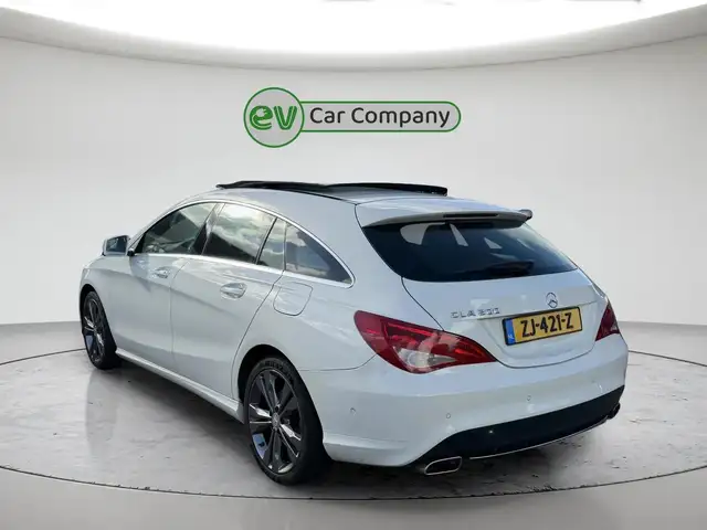 Mercedes-Benz Cla view 4