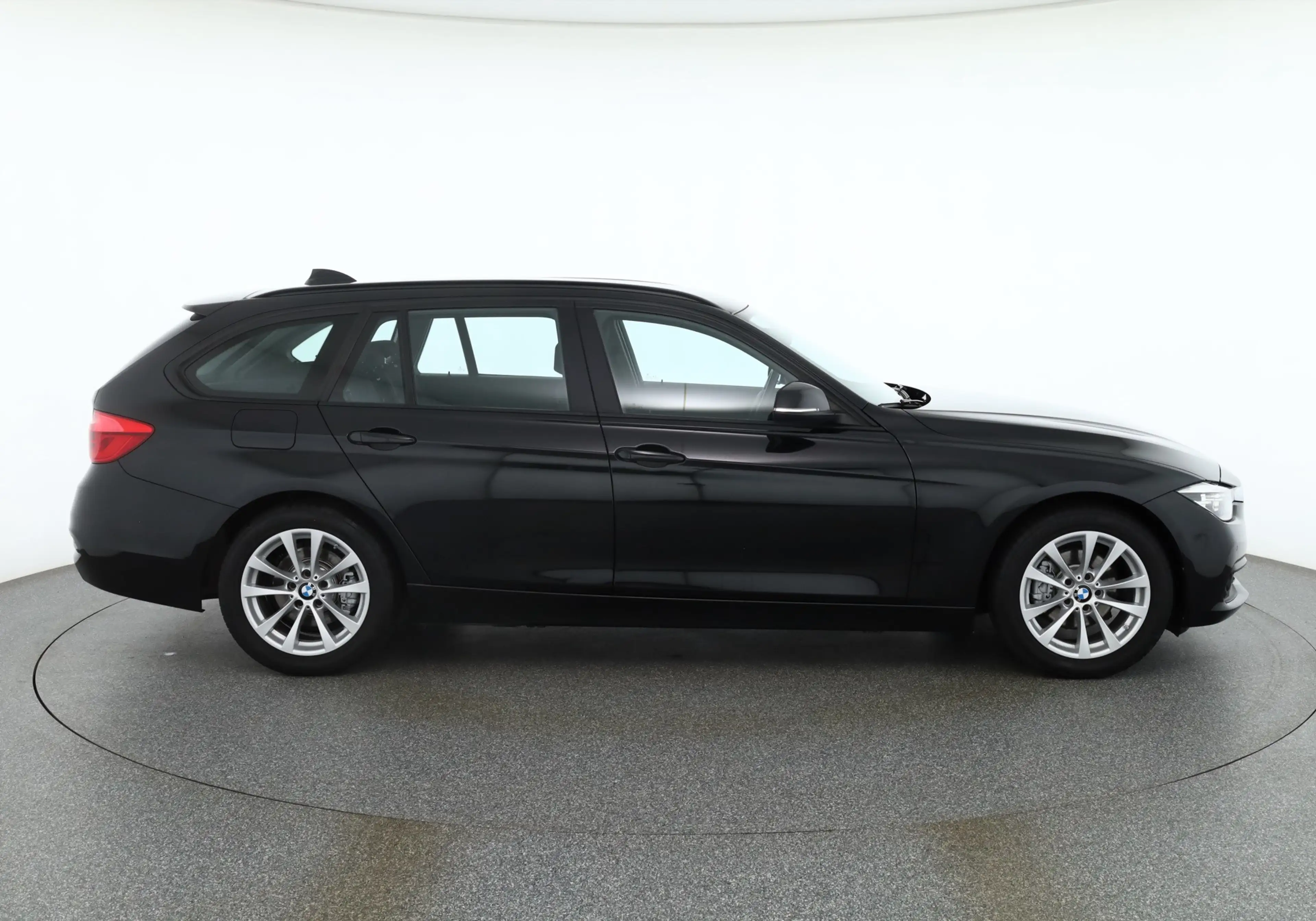 BMW 318 318d Touring LED Navi Sitzheizung PDC USB — photo 6