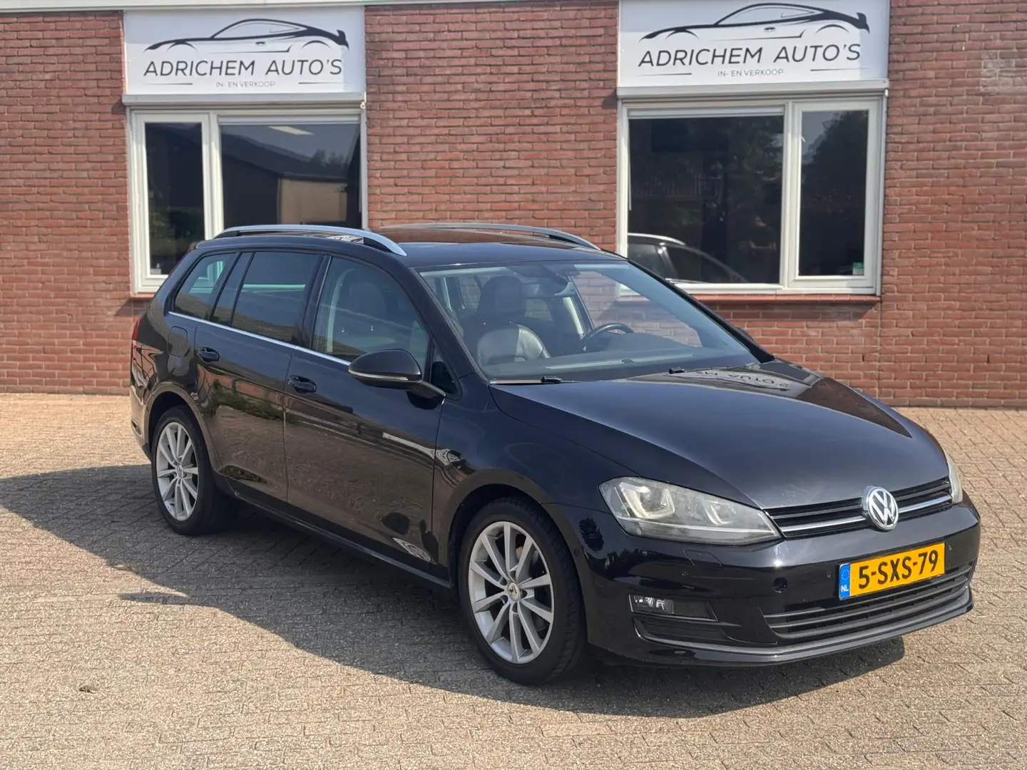 Volkswagen Golf Variant 1.2 TSI Highline Pano Bom vol! Noir - 1
