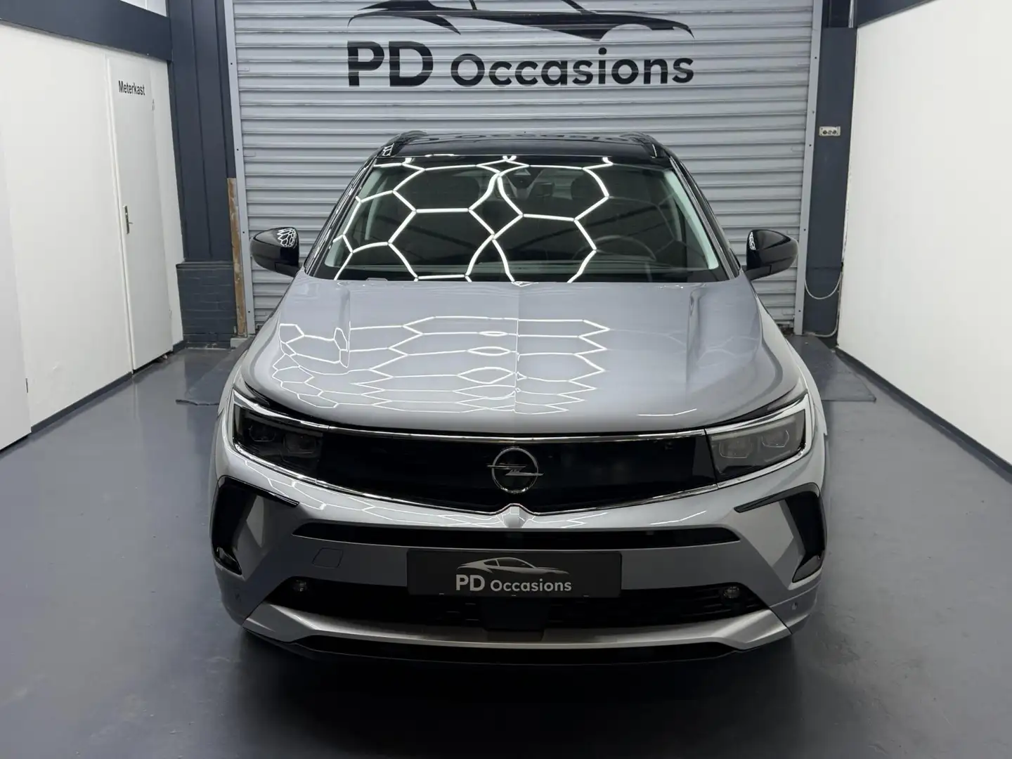 Opel Grandland 1.6 Turbo Plug-In Hybrid 225PK Ultimate - Camera - Grijs - 2