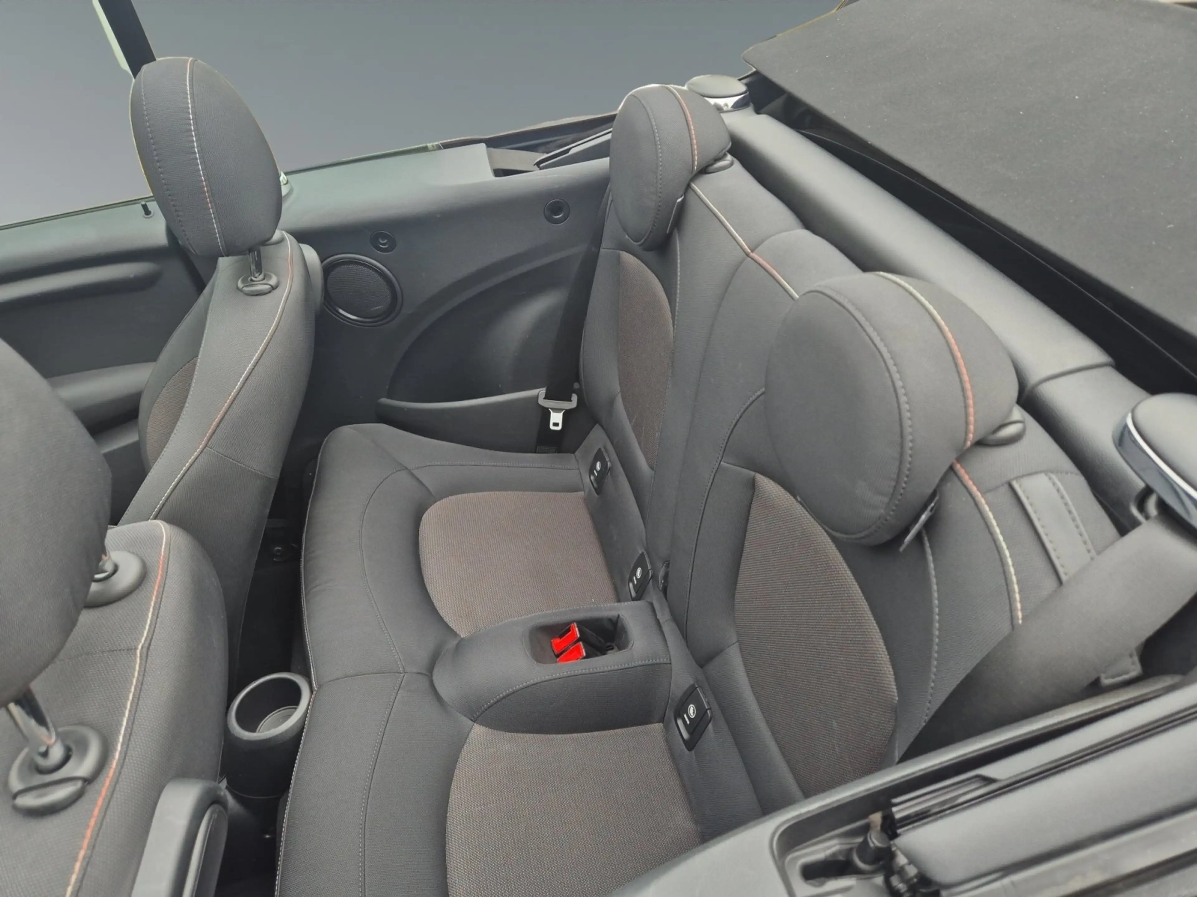MINI Cooper Cabrio SHZ*KLIMA*CABRIO*USB*PDC*LM* — photo 14