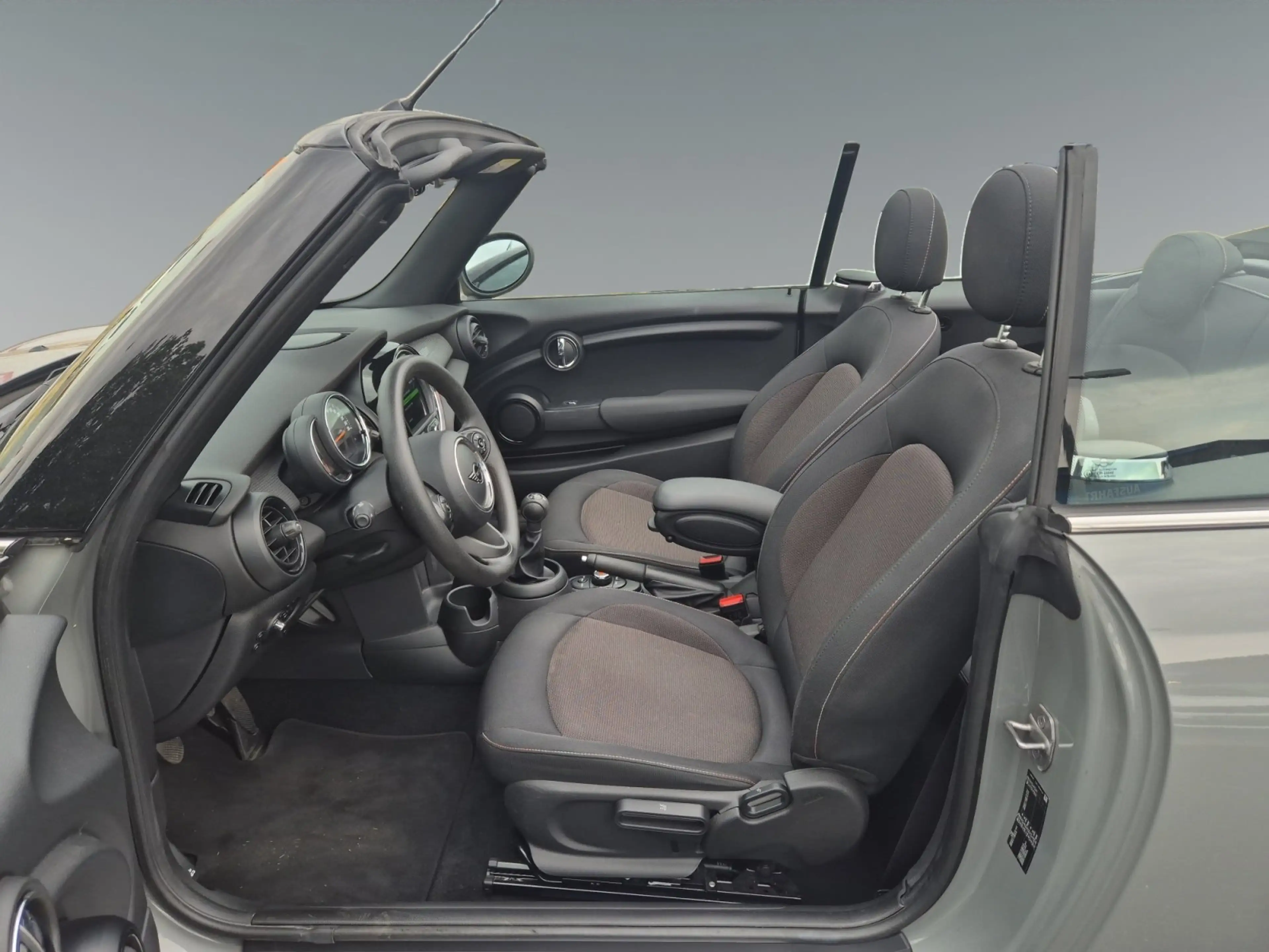 MINI Cooper Cabrio SHZ*KLIMA*CABRIO*USB*PDC*LM* — photo 10