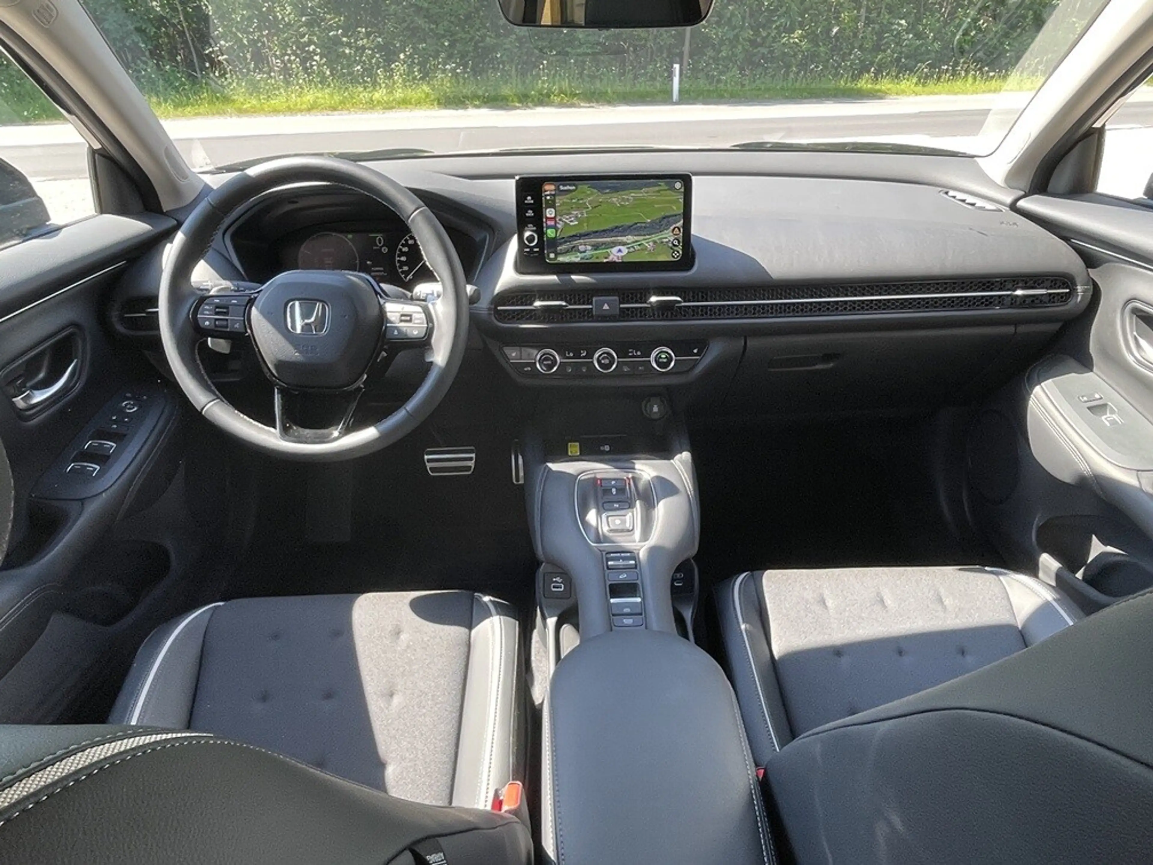 Honda ZR-V 2,0 i-MMD Hybrid Sport Aut. — photo 12
