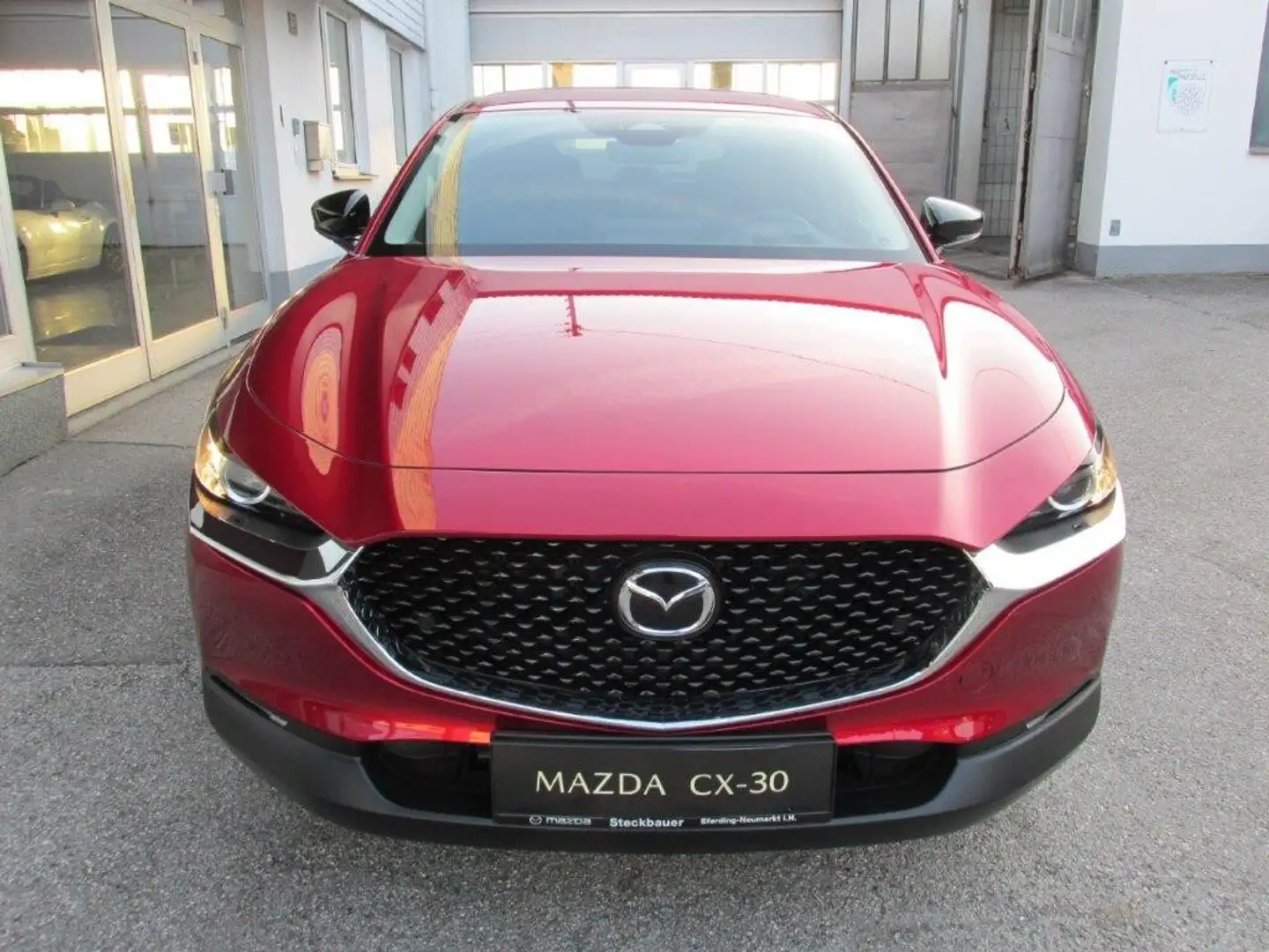 Mazda CX-30 e-Skyactive G140 Homura Aut. Rot - 2