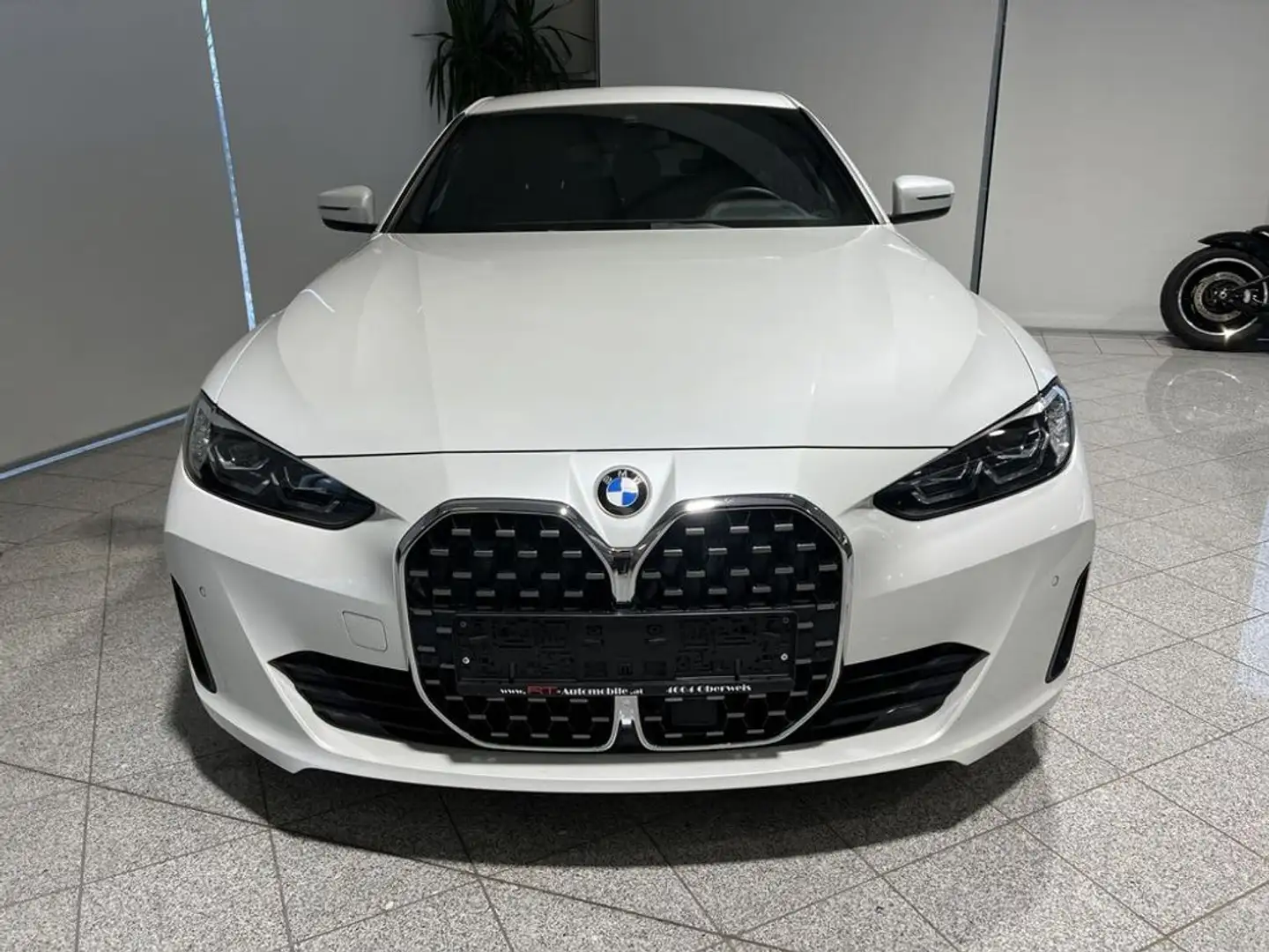 BMW 420 d Gran Coupe Weiß - 2
