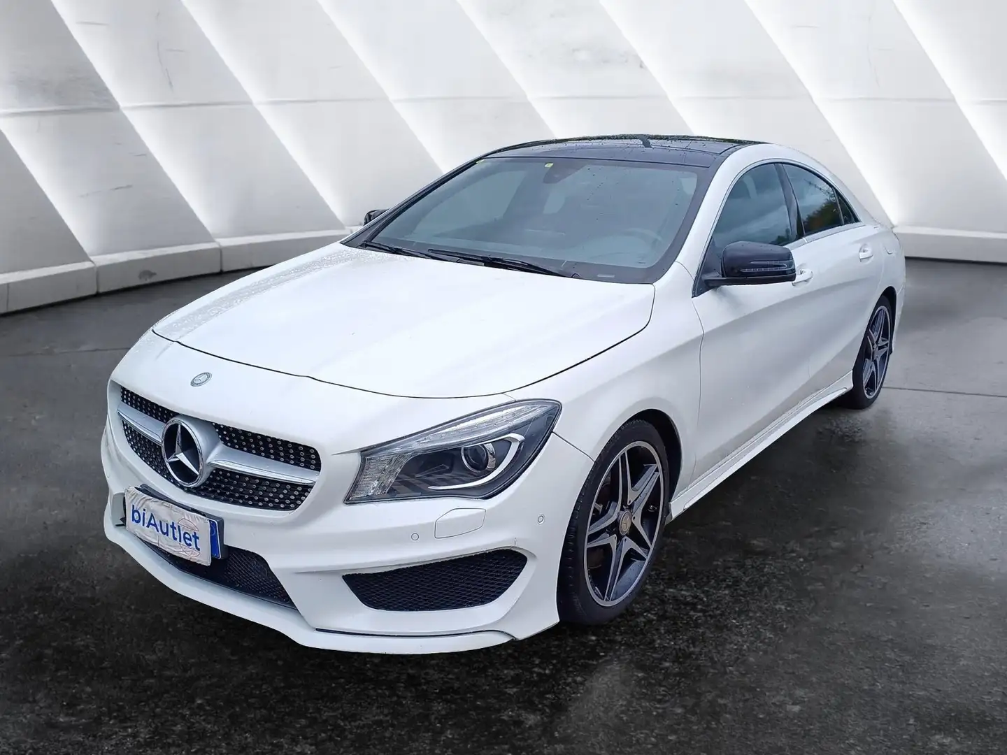 Mercedes-Benz CLA 220 220 d (cdi) Premium 177cv auto Bianco - 1