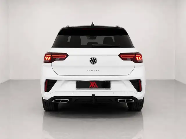 Volkswagen T-Roc view 5