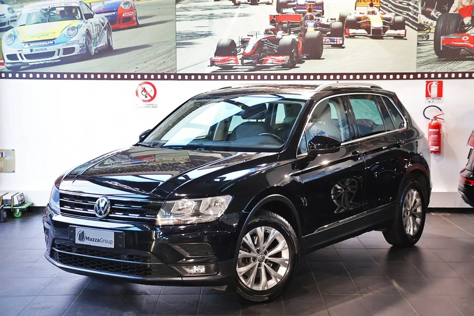 Volkswagen Tiguan 1.6 TDI SCR Business BMT - UNICO PROPRIETARIO Nero - 1
