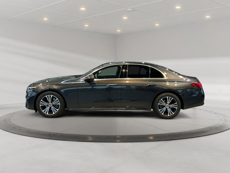 Mercedes-Benz E 200 Avantgarde Avantgarde+MBUX+AHK+Wide+Cam — photo 5