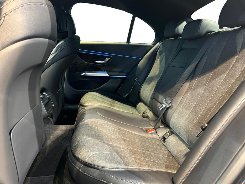 Mercedes-Benz E 200 Avantgarde Avantgarde+MBUX+AHK+Wide+Cam — photo 12