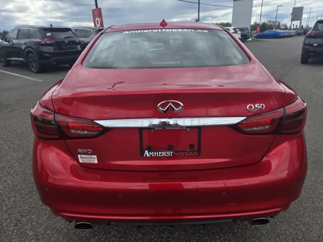Infiniti Q50 снимка Infiniti Q50