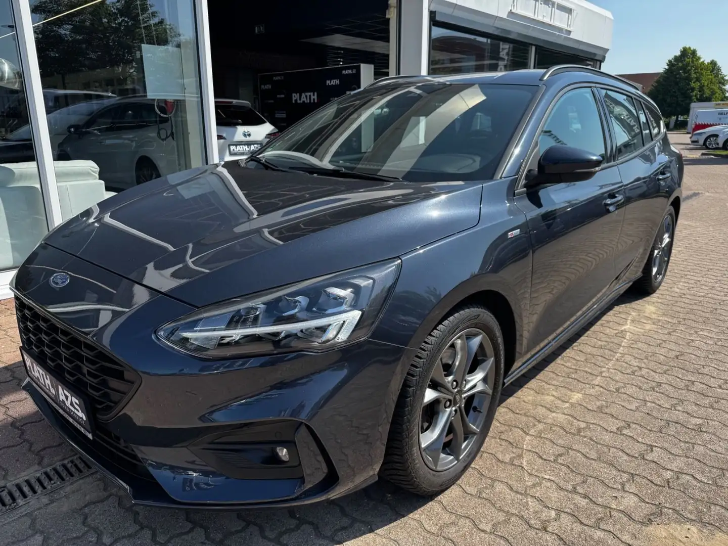 Ford Focus Turnier ST-Line B+O Soundsystem Winter Pak Blauw - 1