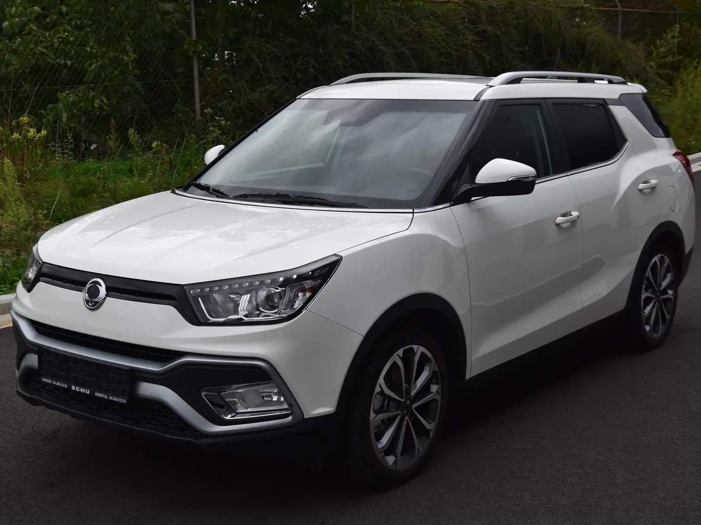 SsangYong XLV XLV 1.6i e-XGi 2WD Sapphire Weiß - 1