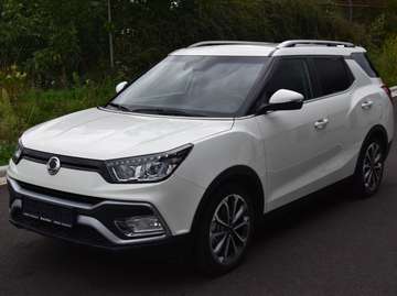 XLV 1.6i e-XGi 2WD Sapphire