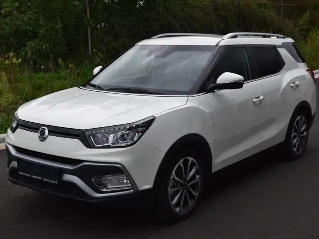SsangYong XLV XLV 1.6i e-XGi 2WD Sapphire