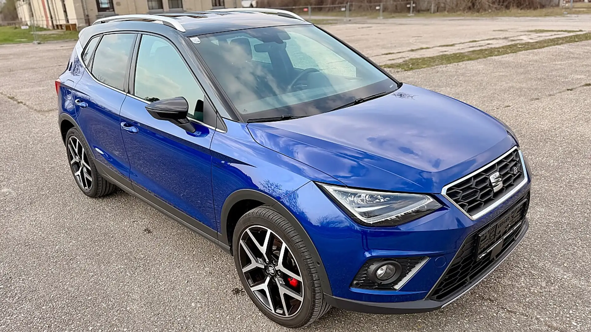 SEAT Arona 1,0 Eco TSI FR DSG *wenig KM* *Service-gepflegt... Blau - 2