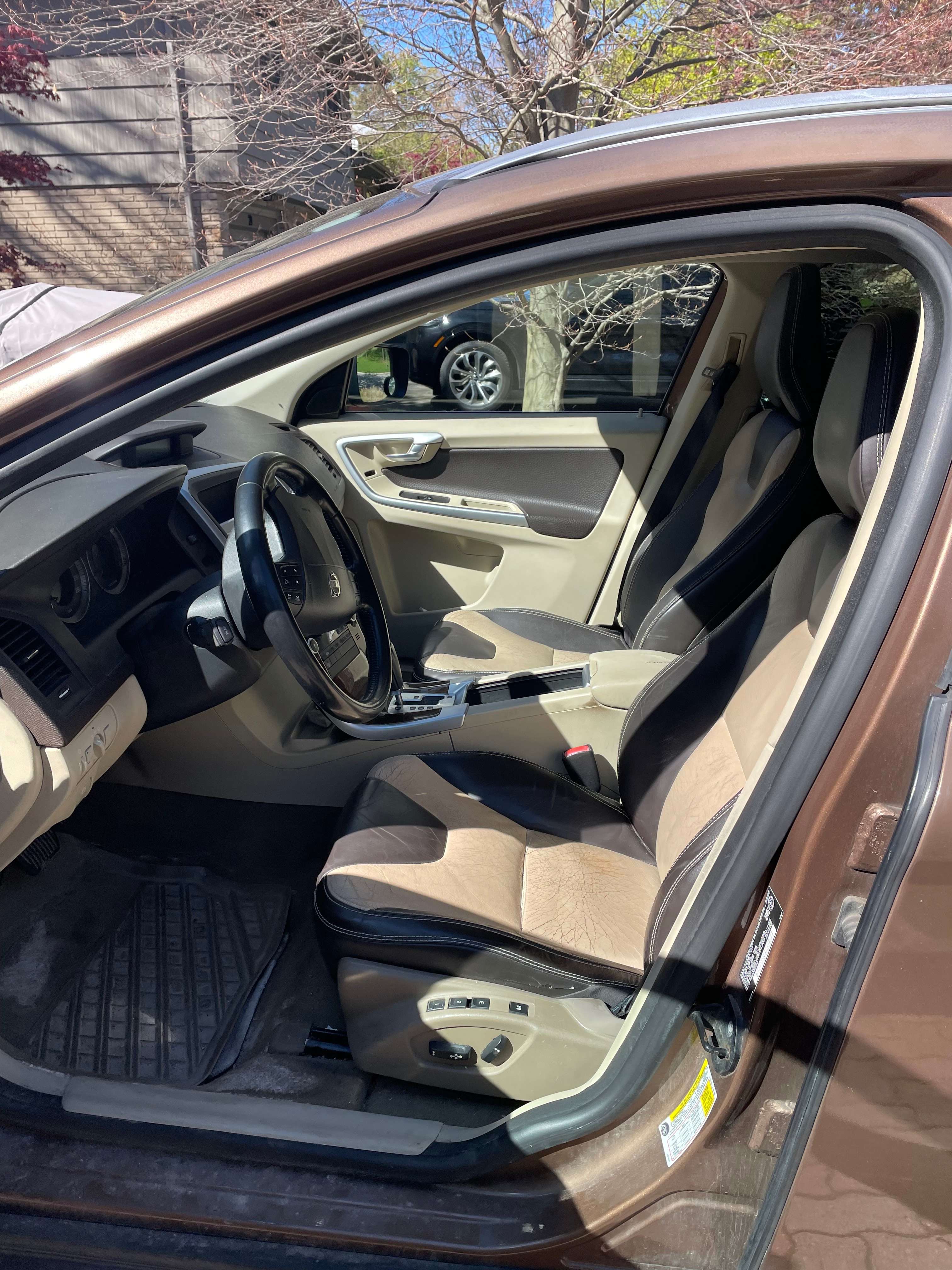 2010 Volvo XC60 T6 thumb 6