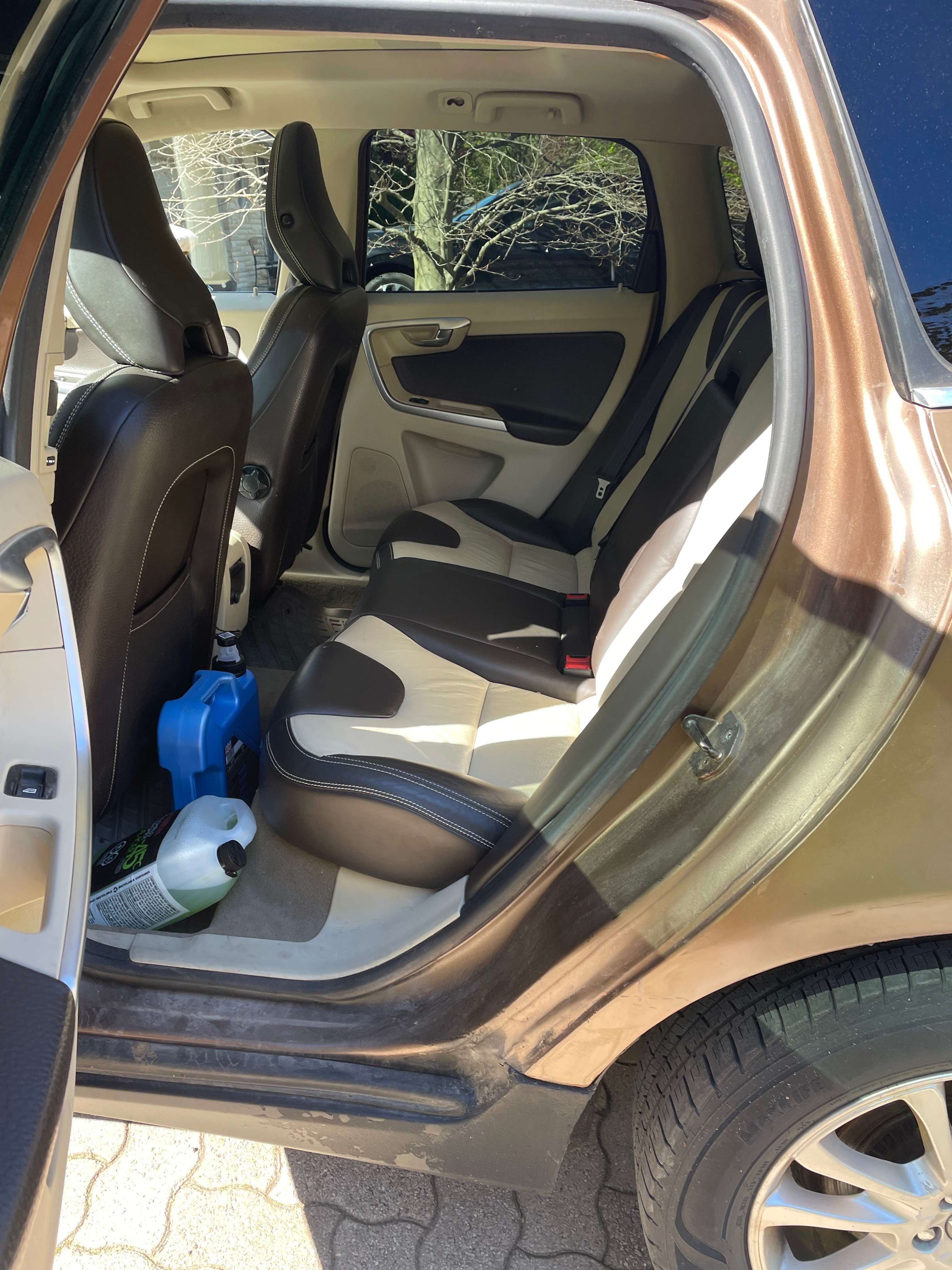 2010 Volvo XC60 T6 alt 5