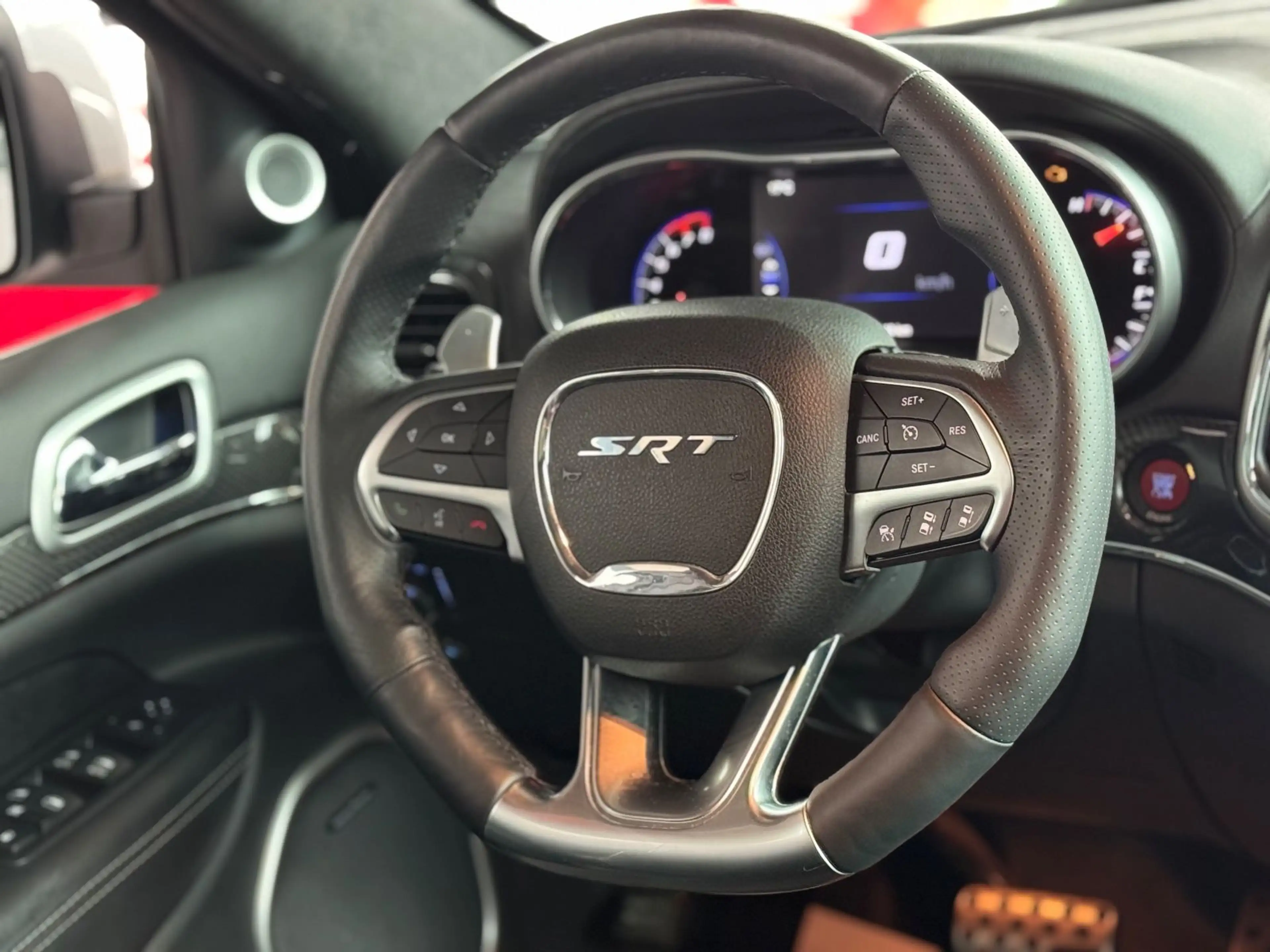 Jeep Grand Cherokee 6.4 V8 HEMI SRT/2.Hd/DVD/Kamera — photo 13