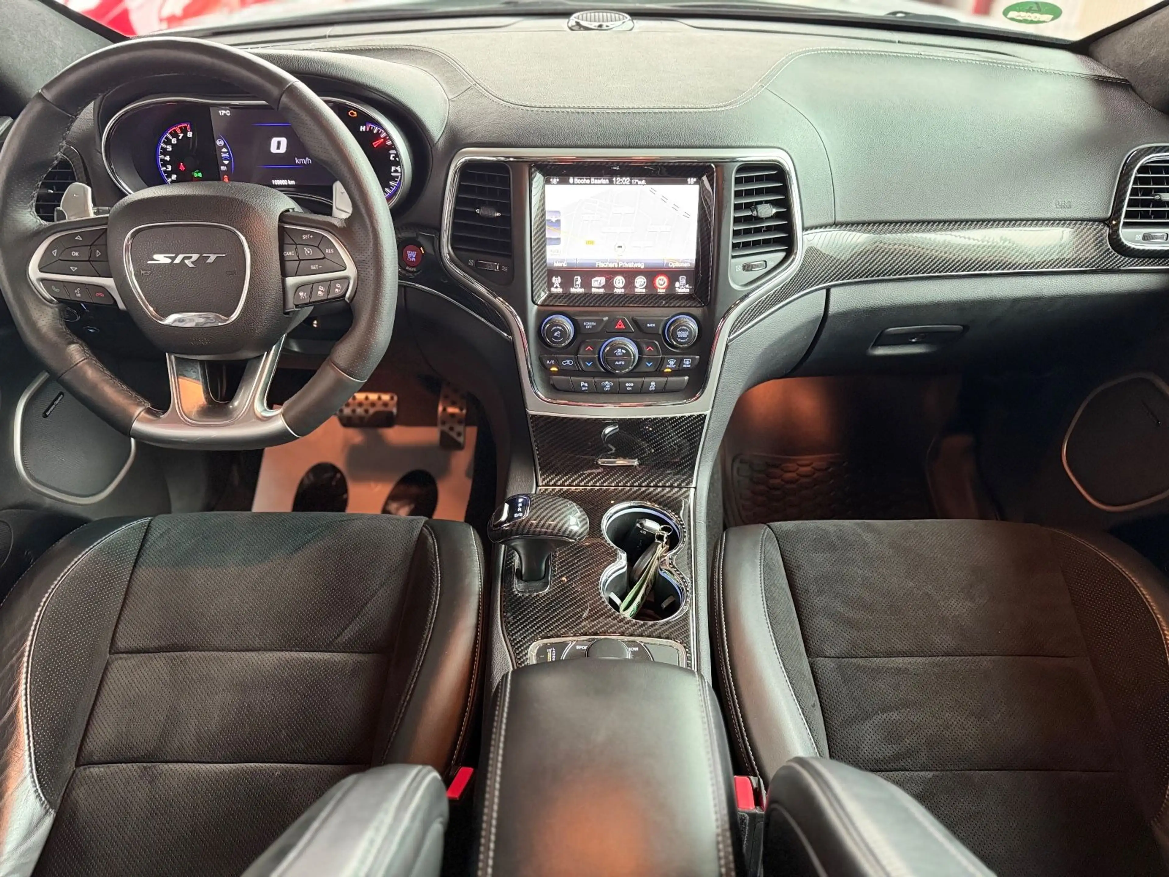 Jeep Grand Cherokee 6.4 V8 HEMI SRT/2.Hd/DVD/Kamera — photo 11
