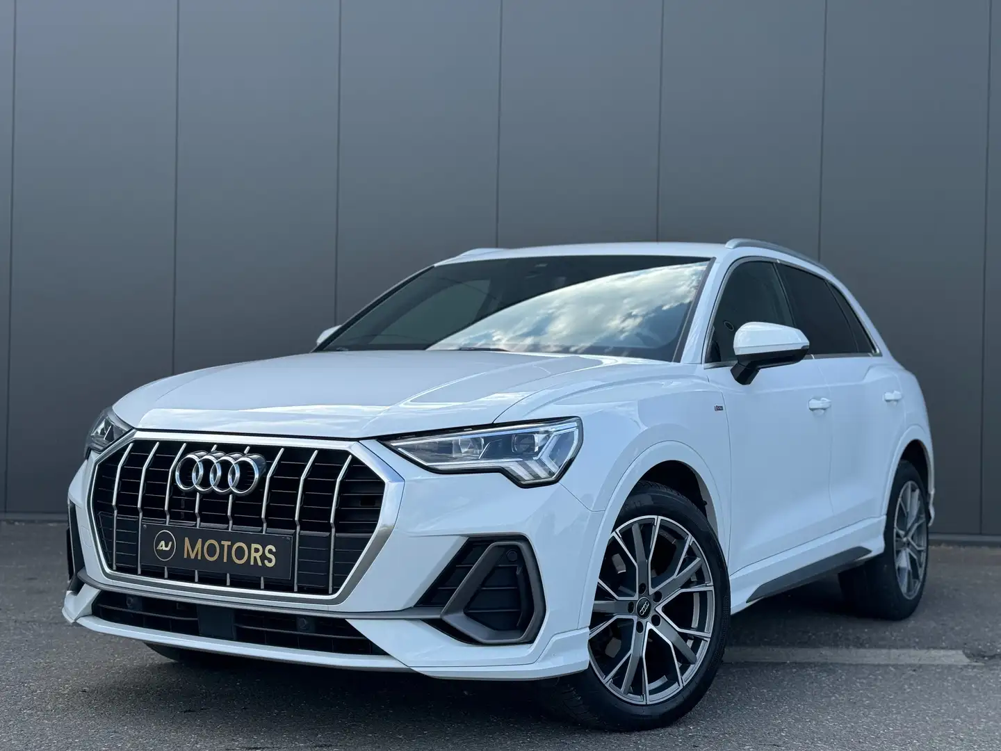 Audi Q3 2.0 TDi 150cv S-Tronic - S-Line - LED - GPS Wit - 1