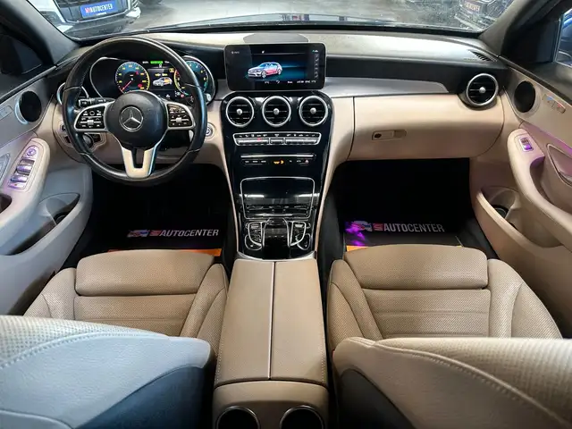 Mercedes-Benz 300 view 6