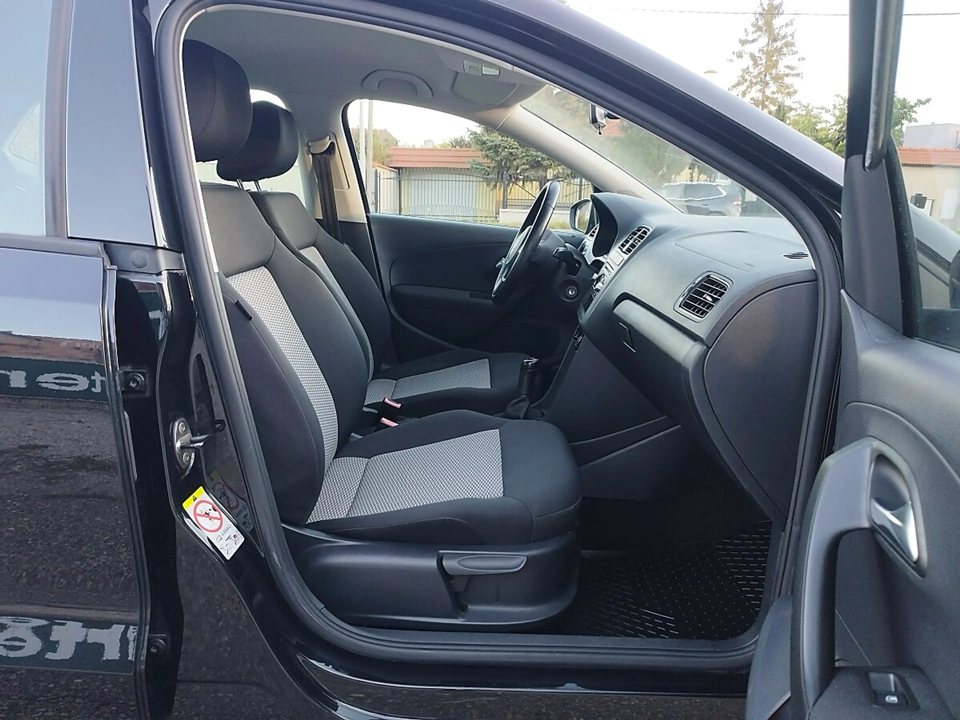 Volkswagen Polo 1.4 Trendline*Neues Pickerl*Finanzierung möglich* — photo 10