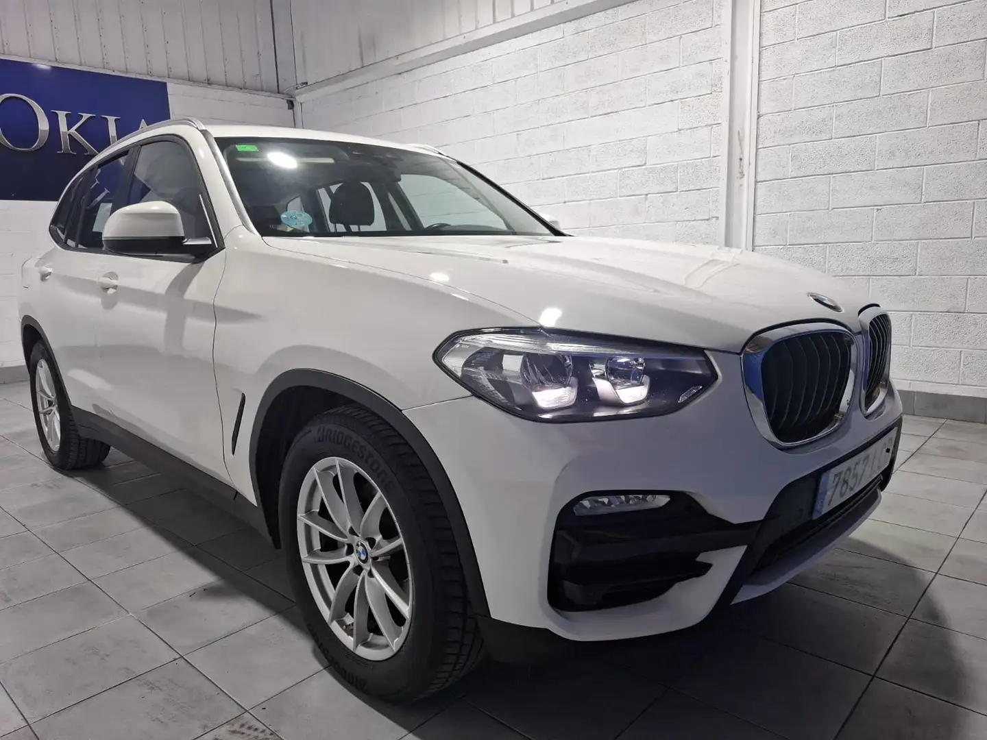 BMW X3 sDrive 18dA Blanc - 2