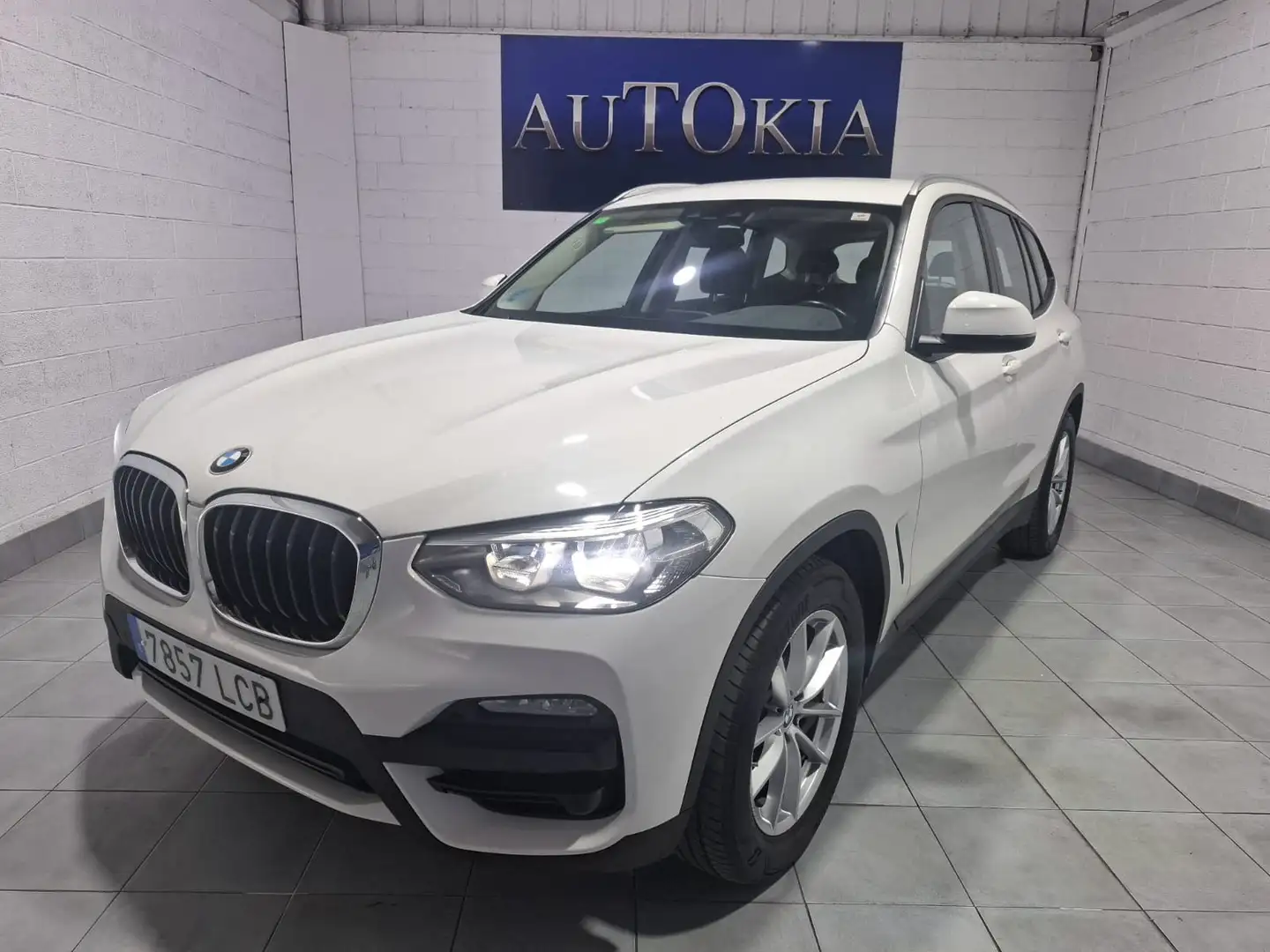 BMW X3 sDrive 18dA Blanc - 1