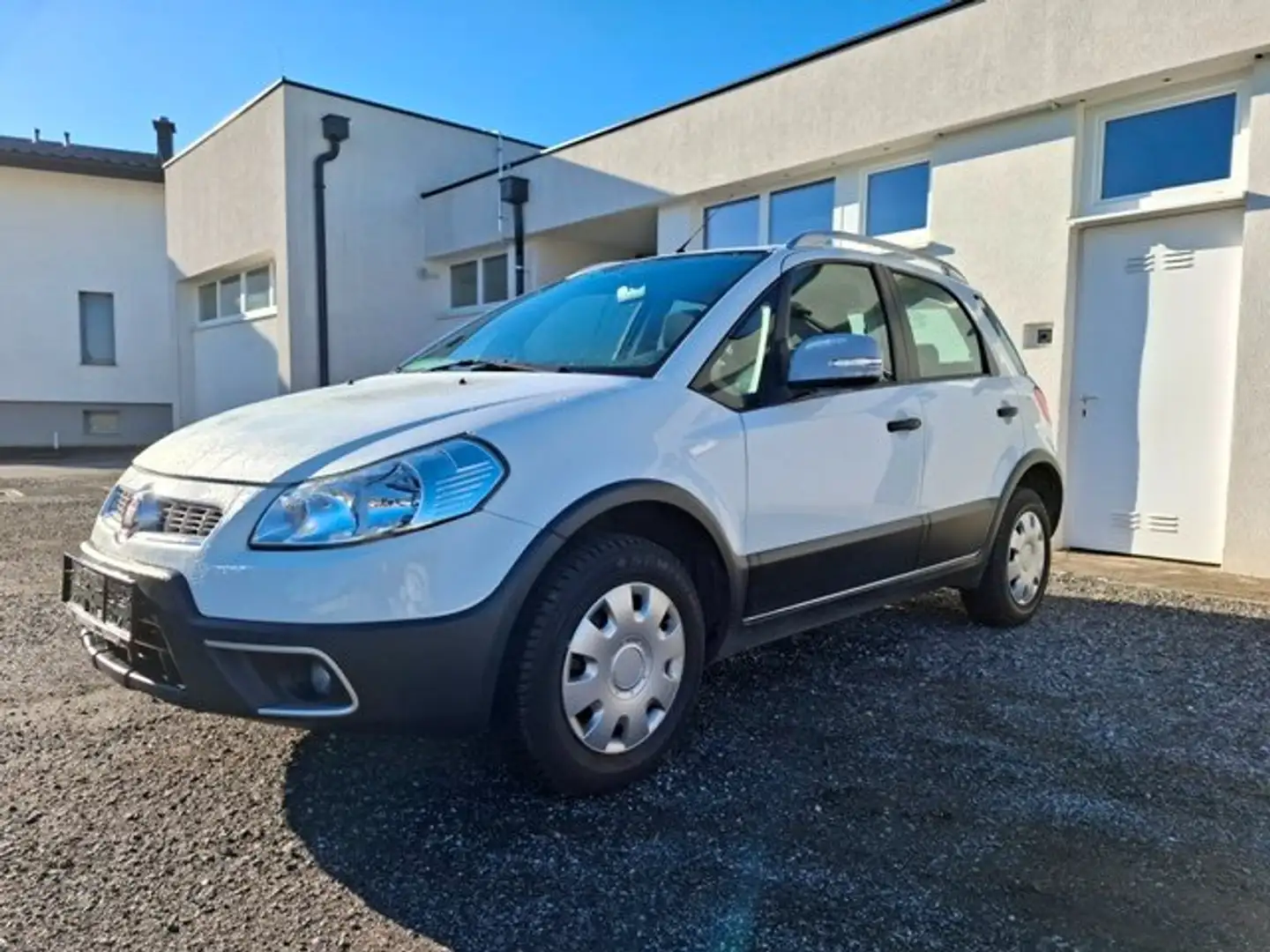 Fiat Sedici 1,6 120 Dynamic 4WD / 60.000 KM Weiß - 1