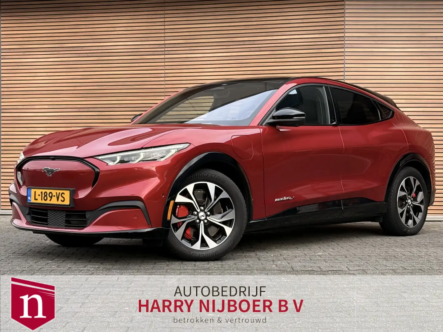 Ford Mustang Mach-E Extended AWD 98 kWh Navigatie / Panoramadak / B&O Roşu - 1