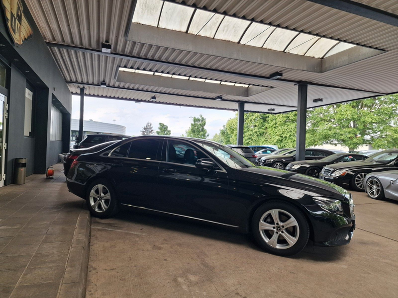 Mercedes-Benz E 220 d Lim. AVANTGARDE Teilleder/Kamera/LED — photo 10